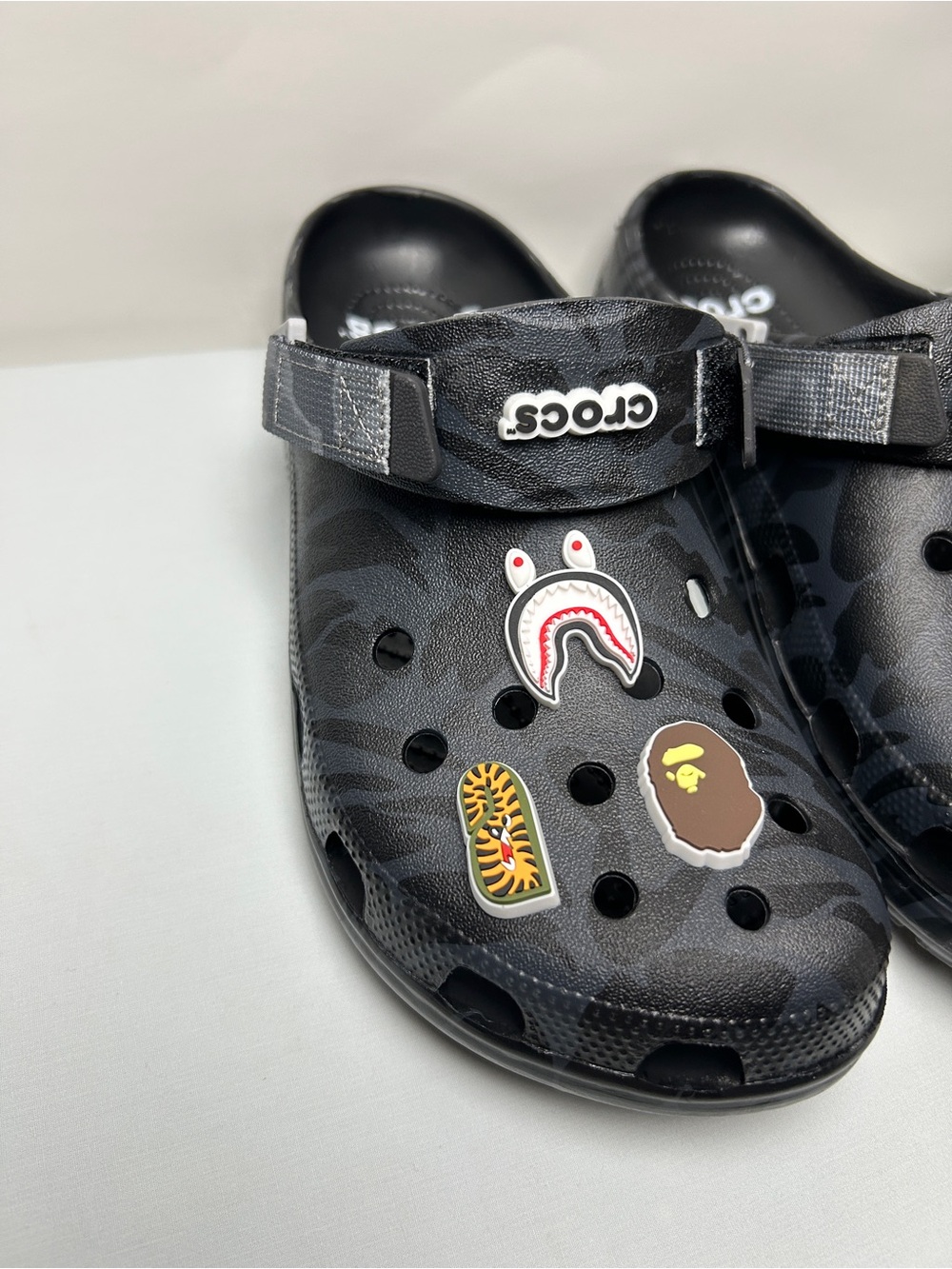 Bape X Crocs Black Camo Men’s Size US 9 - Picture 4 of 5